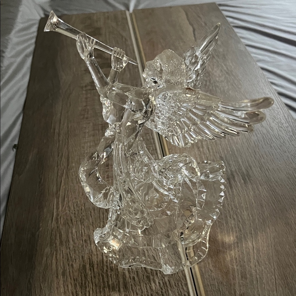 Exquisite Clear Angel Sculpture